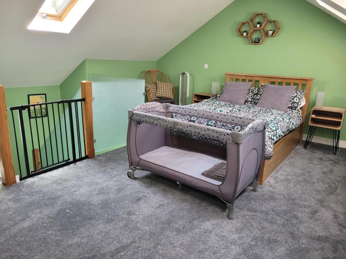 Forest Cedar Lodge, Forest Of Dean Cinderford Екстериор снимка